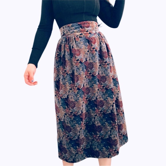 The Red Eye Vintage 70s Velvet Floral A-Line Midi Skirt S Boho Whimsigoth Witchy - Picture 1 of 9